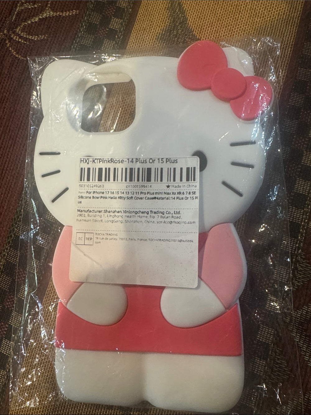 Hello Kitty Pink and White Silicone Phone Case for iPhone 14 or 15 Plus - Picture 4 of 4